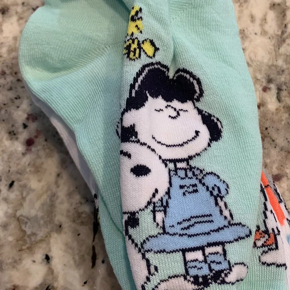 Peanuts Snoopy Charlie Brown Socks NWT 5 pair